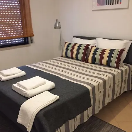 Guest house Fax Urban House *